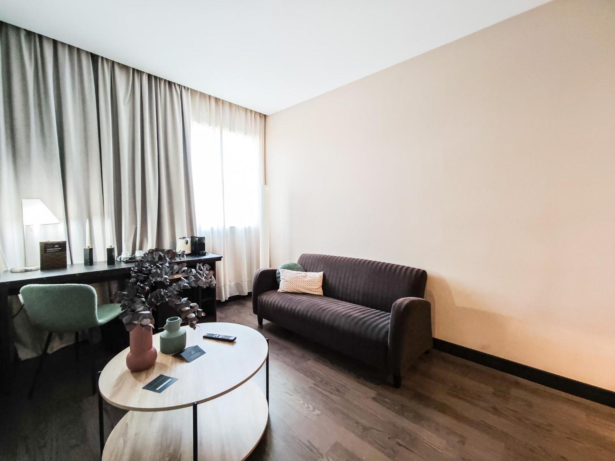 Azz Pamplona Norte Hotel Berriozar Kültér fotó
