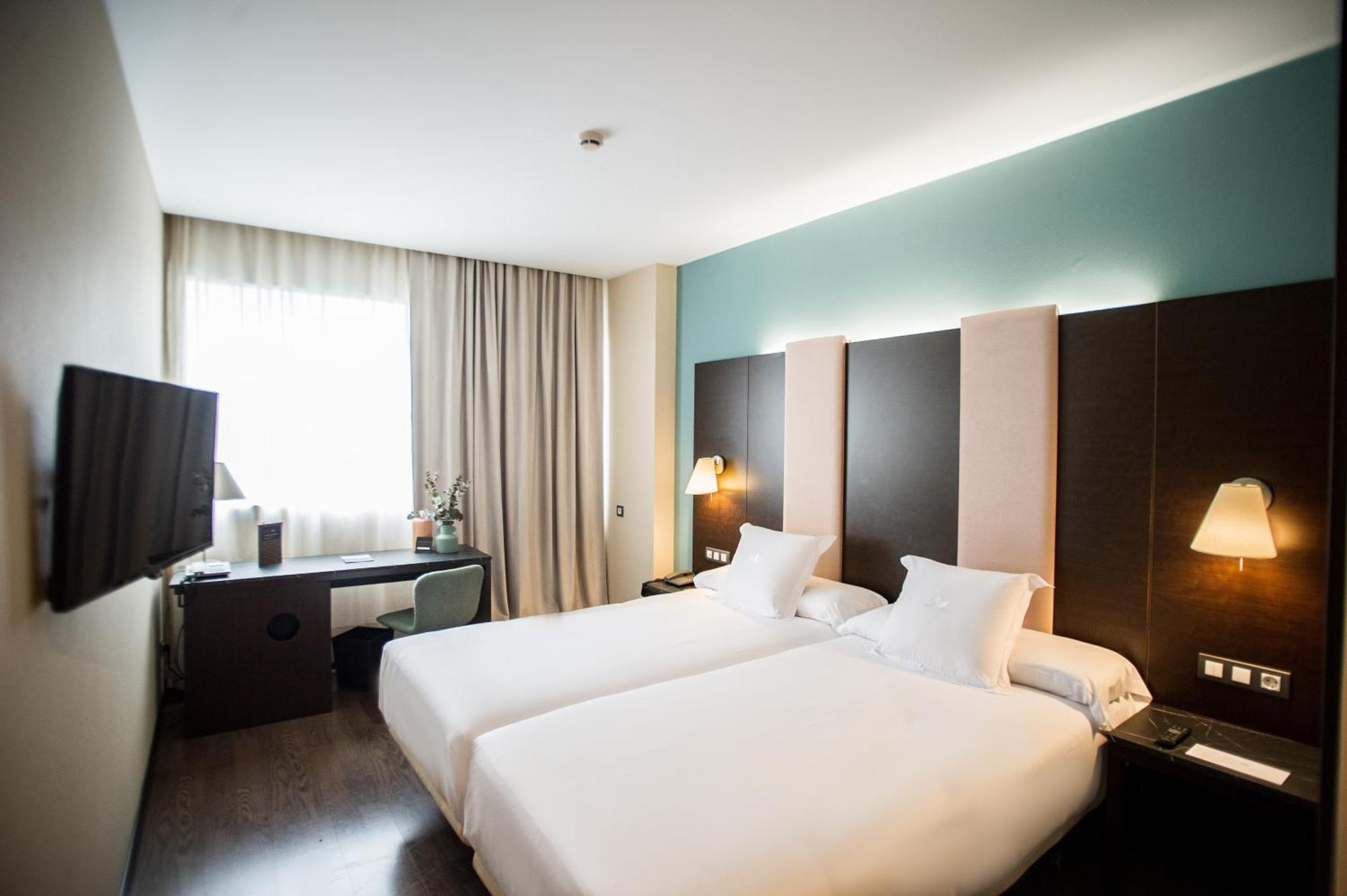 Azz Pamplona Norte Hotel Berriozar Kültér fotó